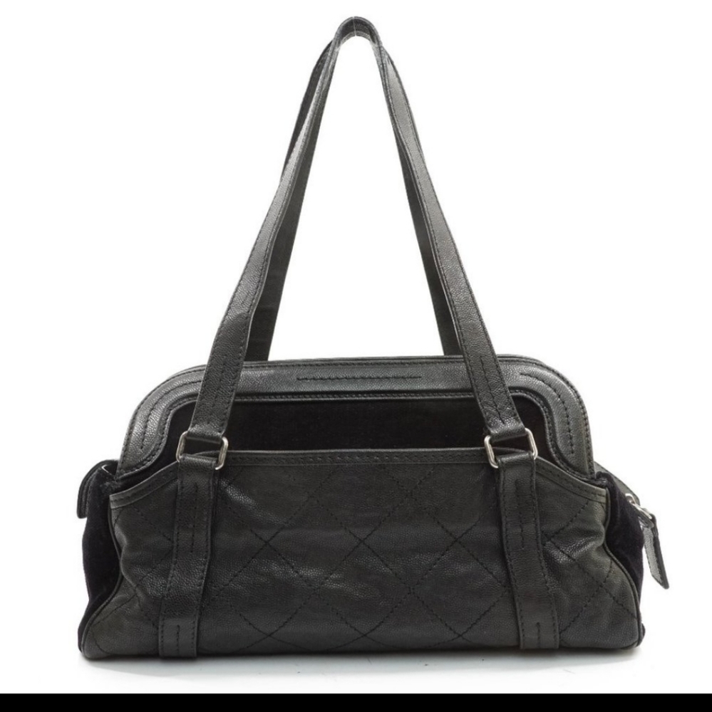 💎CHANEL Large Quilted Black Leather Shoulder bag - Picture 4 of 15